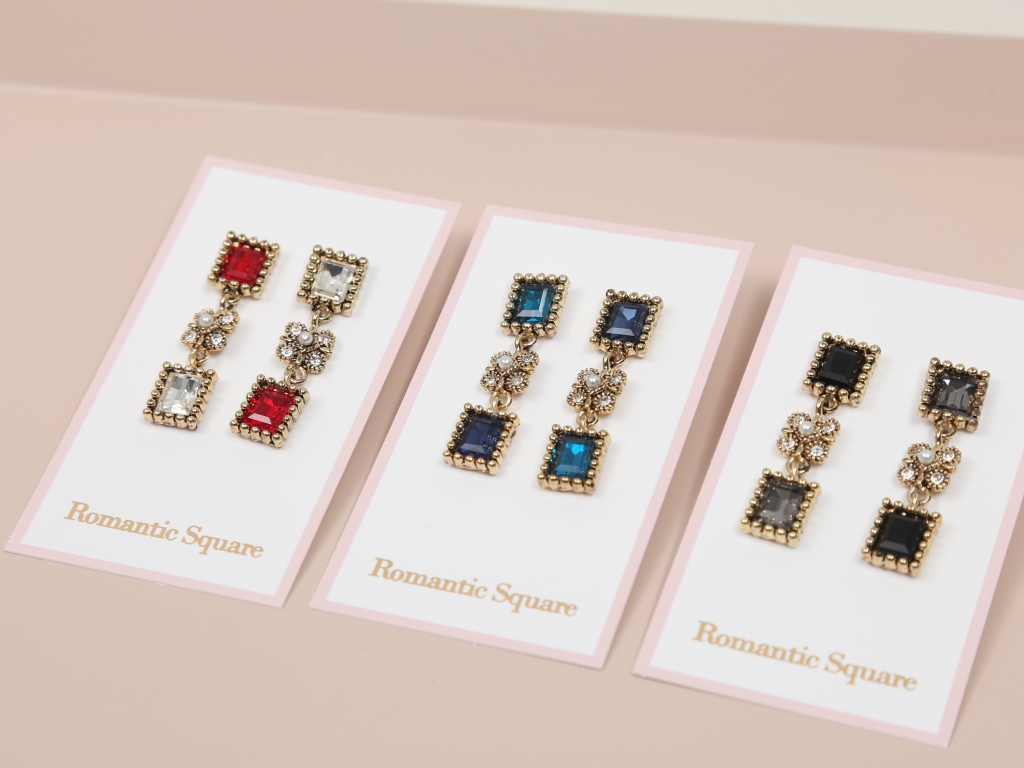 Year-end party bold drop earrings 12 kinds Antique