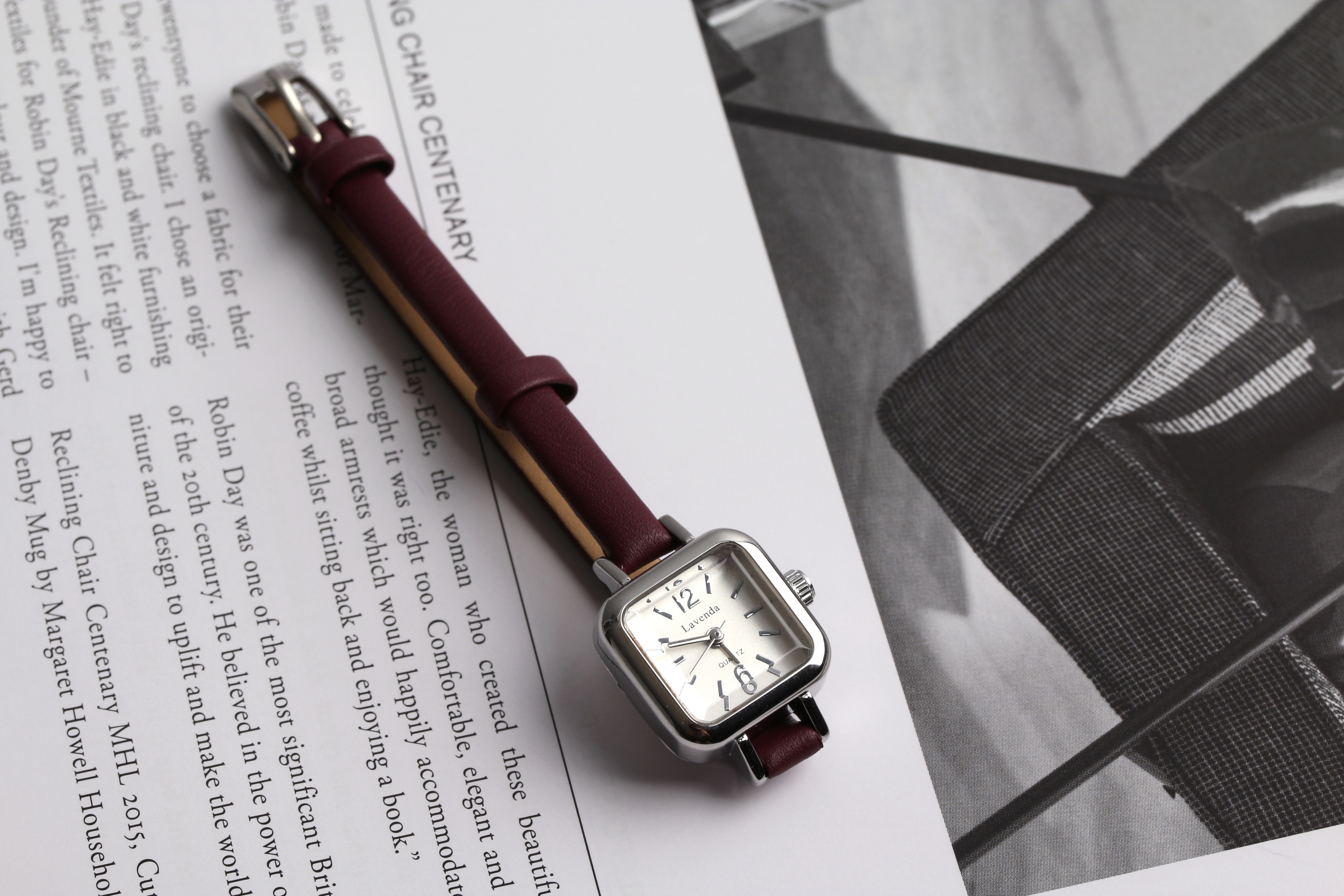 <b><p>thin leaer clock ma wrist square fason 30</p></b><b><p>薄い レザー 時計 女性の手首 正方形 ファッション 30貸し出し フレンドの贈り物</p></b><br /><br /><p align='center'>