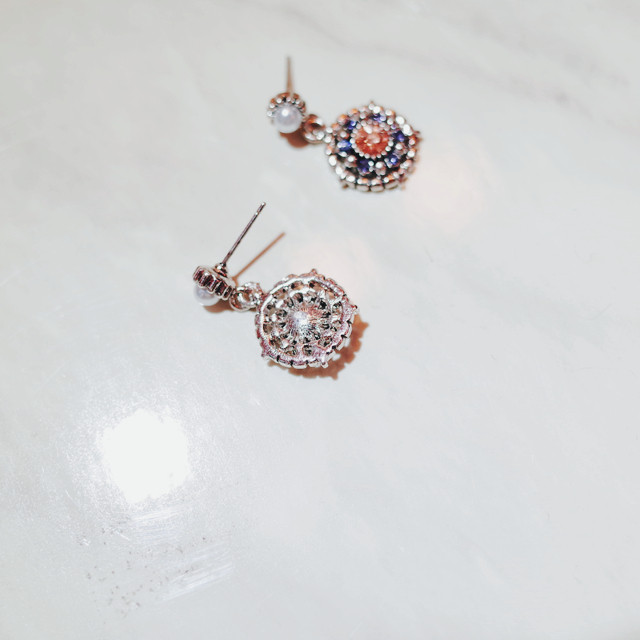 Bella Entique Silver Earrings