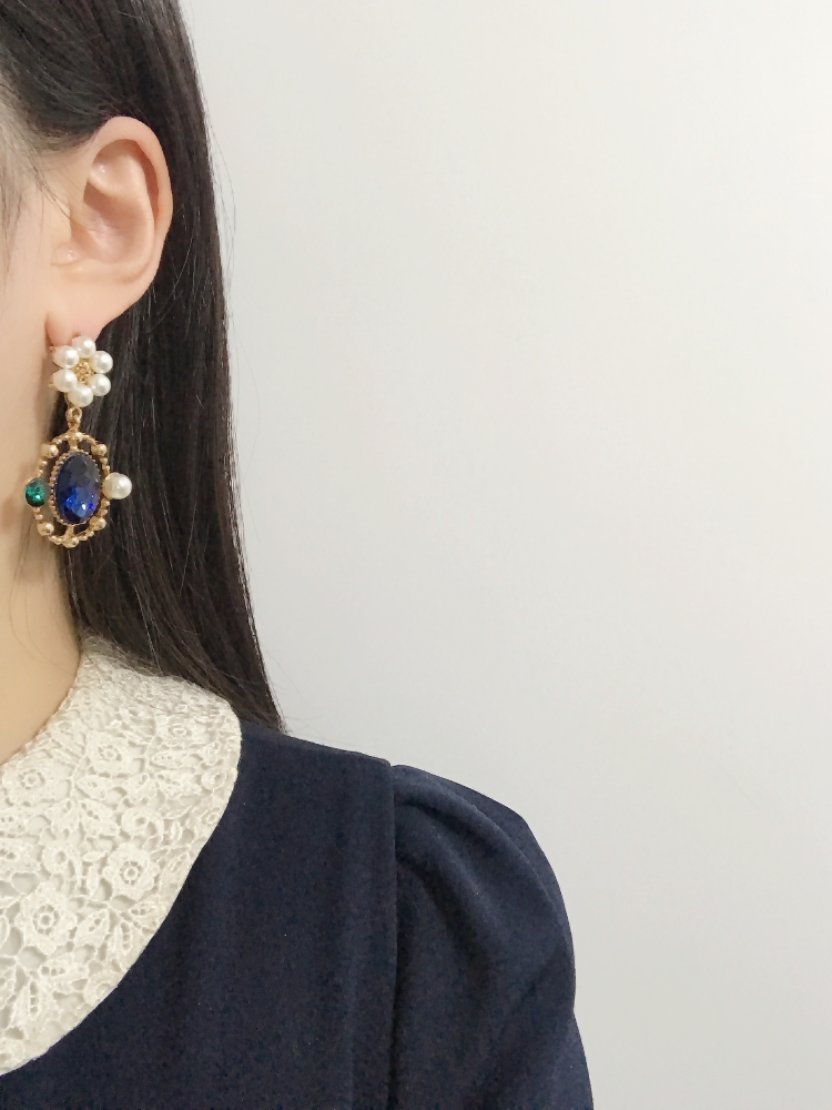 Year-end party bold drop earrings 12 kinds Antique