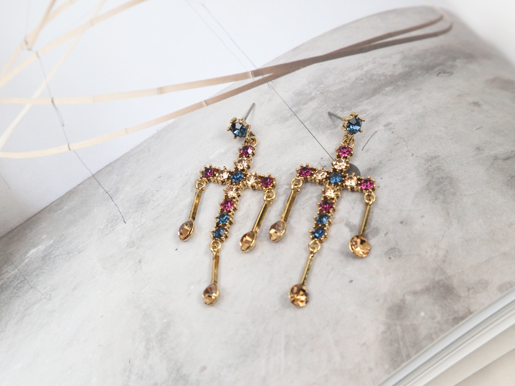 Year-end party bold drop earrings 12 kinds Antique