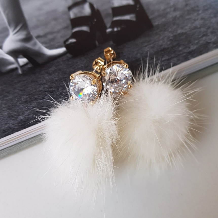 Cubic ball mink earrings Minimal cuticle coordinat