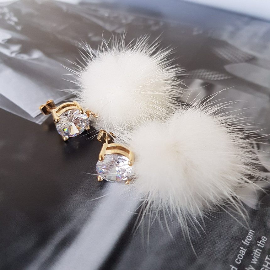 Cubic ball mink earrings Minimal cuticle coordinat