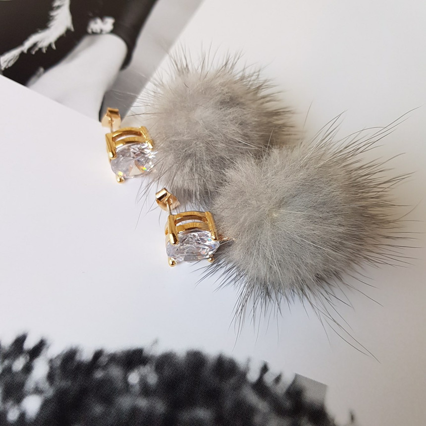 Cubic ball mink earrings Minimal cuticle coordinat