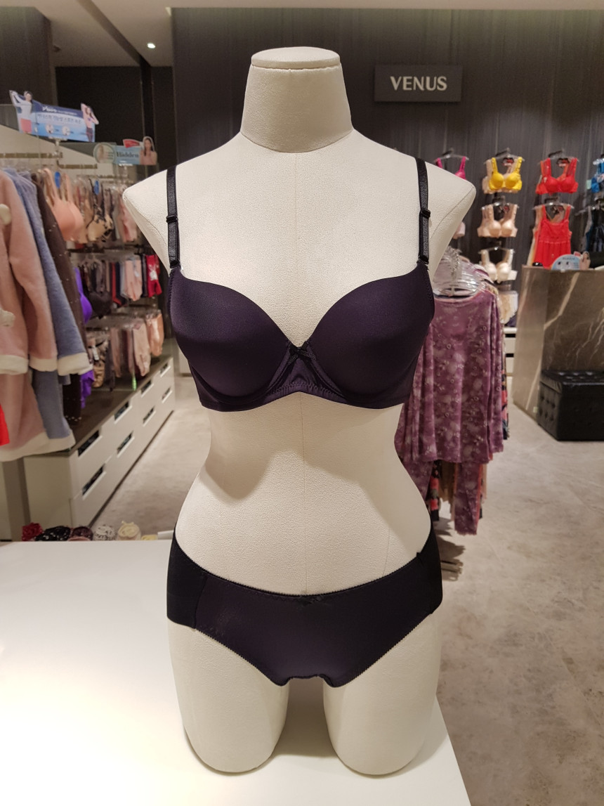 Wacoal Angel Angel embroidery 3 4 cup bra WBR1876C