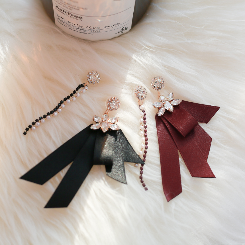 Unboned ribbon unbalanced earrings Unique style bl