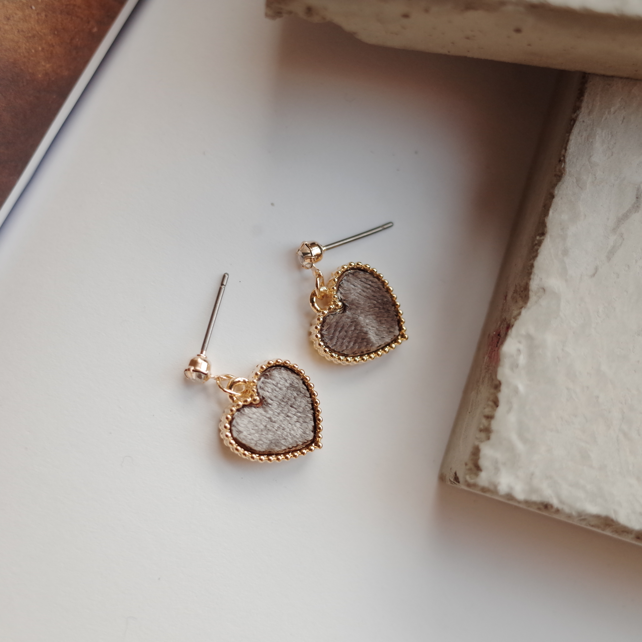 6colors Velvet Mini Heart Lovely Earrings Stylish 