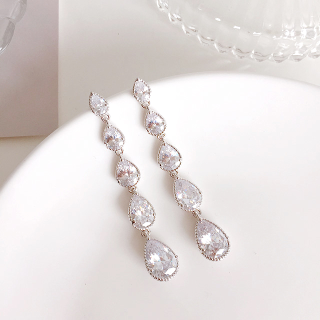 Swarovski polka dots Long drop earrings Stone Cubi