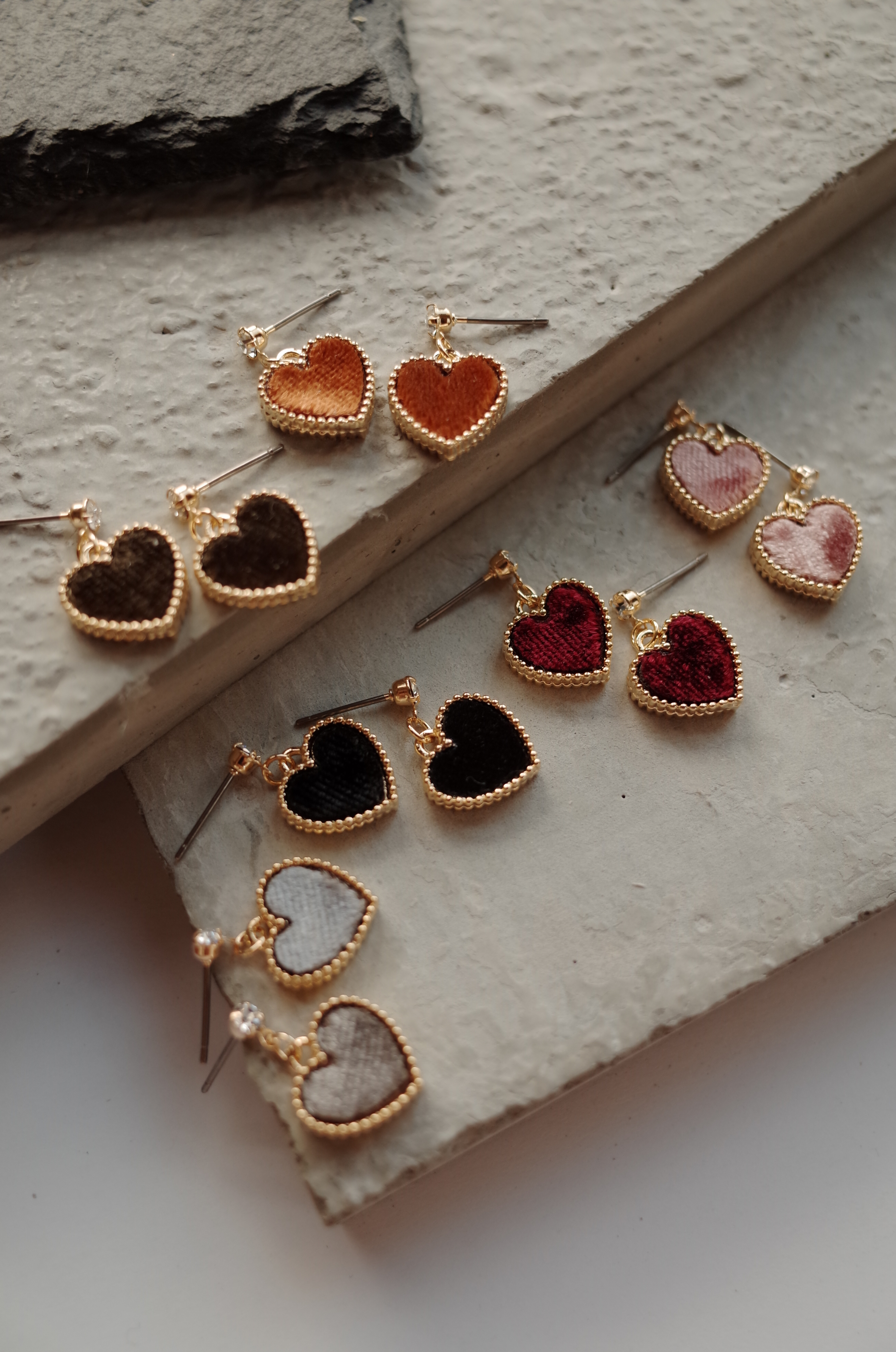 6colors Velvet Mini Heart Lovely Earrings Stylish 
