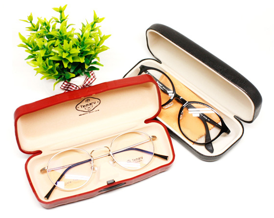 <b><p>Donggul glasses Korean Ultra light beta titium</p></b><b><p>ドングル メガネ 韓国語 超軽量 ベータ チタン 男テ 軽いテ 丸い</p></b><br /><br /><p align='center'>