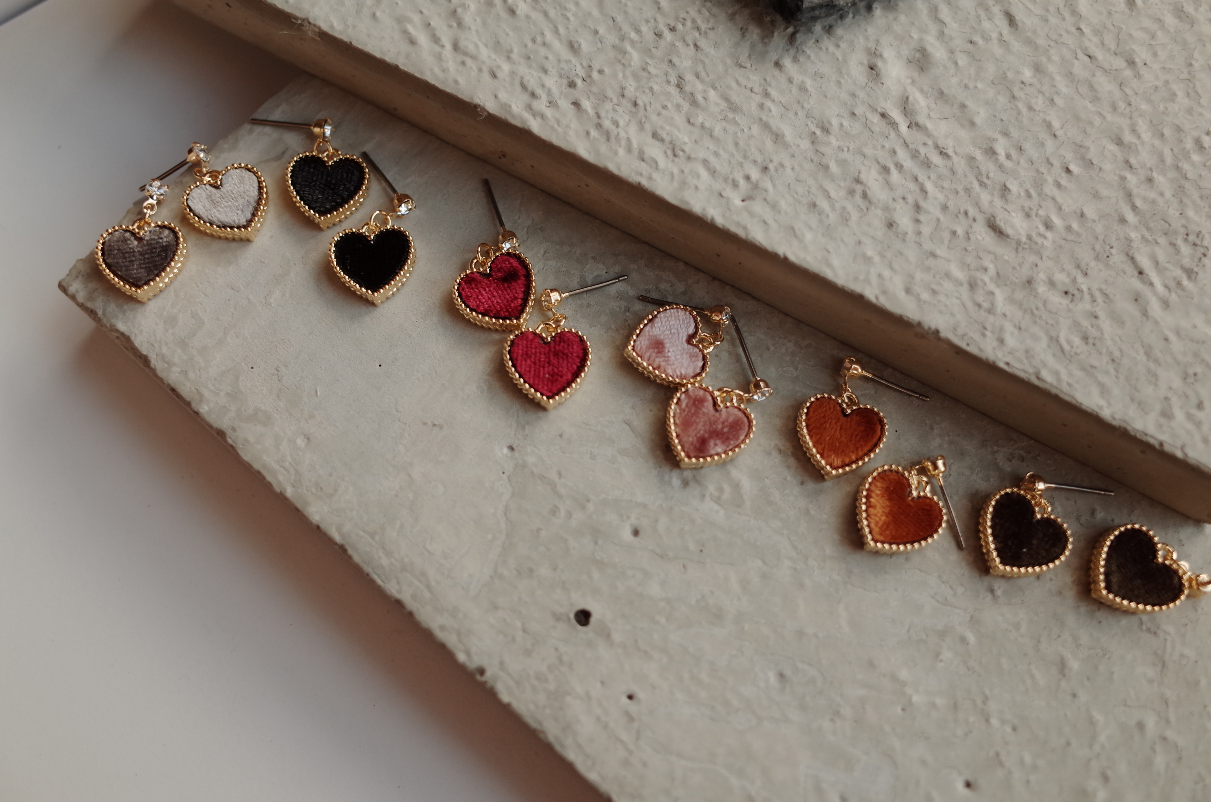 6colors Velvet Mini Heart Lovely Earrings Stylish 