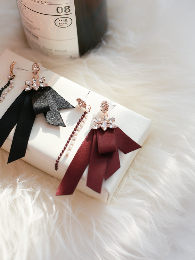 Unboned ribbon unbalanced earrings Unique style bl