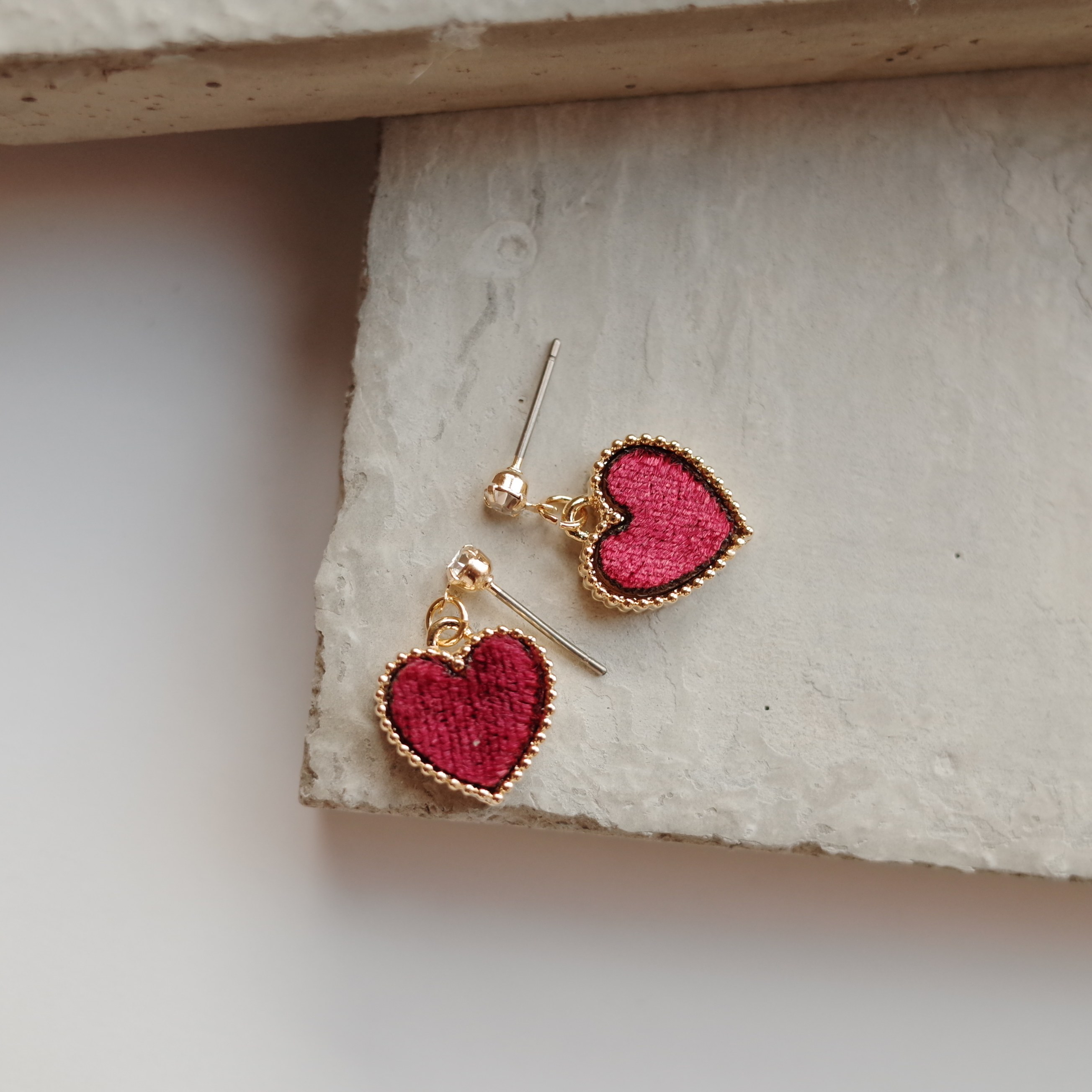 6colors Velvet Mini Heart Lovely Earrings Stylish 