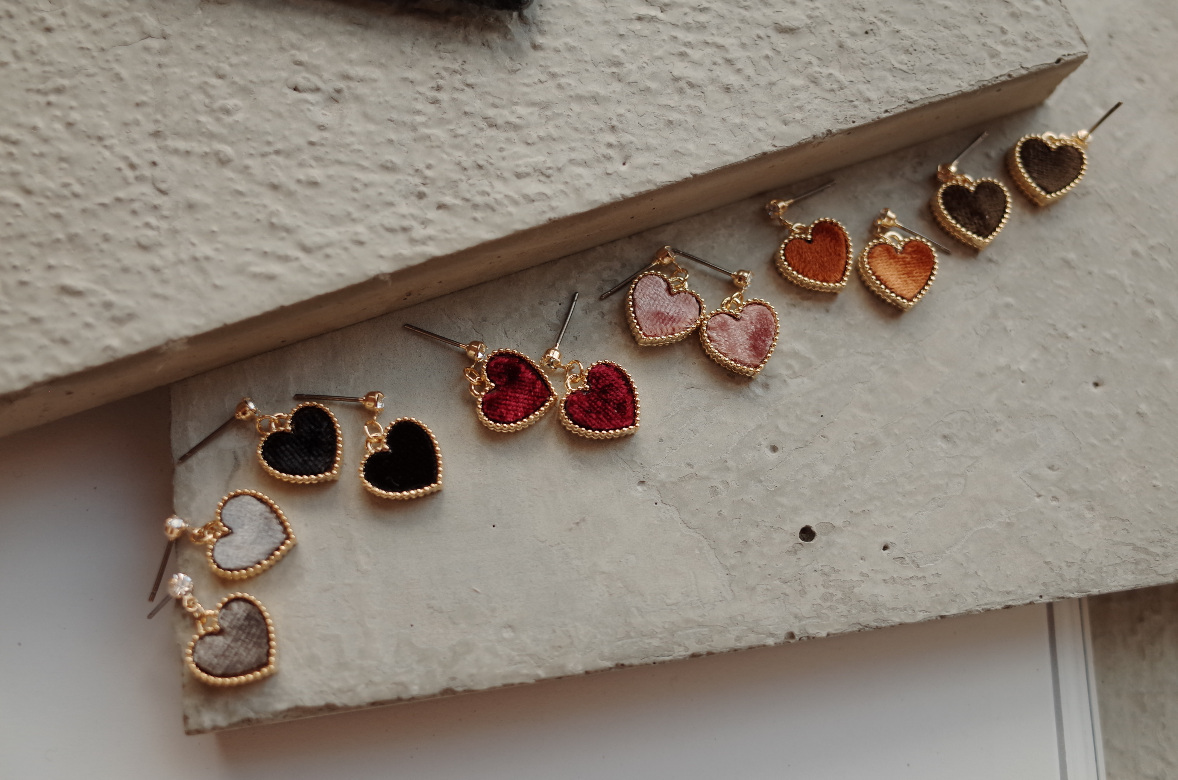 6colors Velvet Mini Heart Lovely Earrings Stylish 