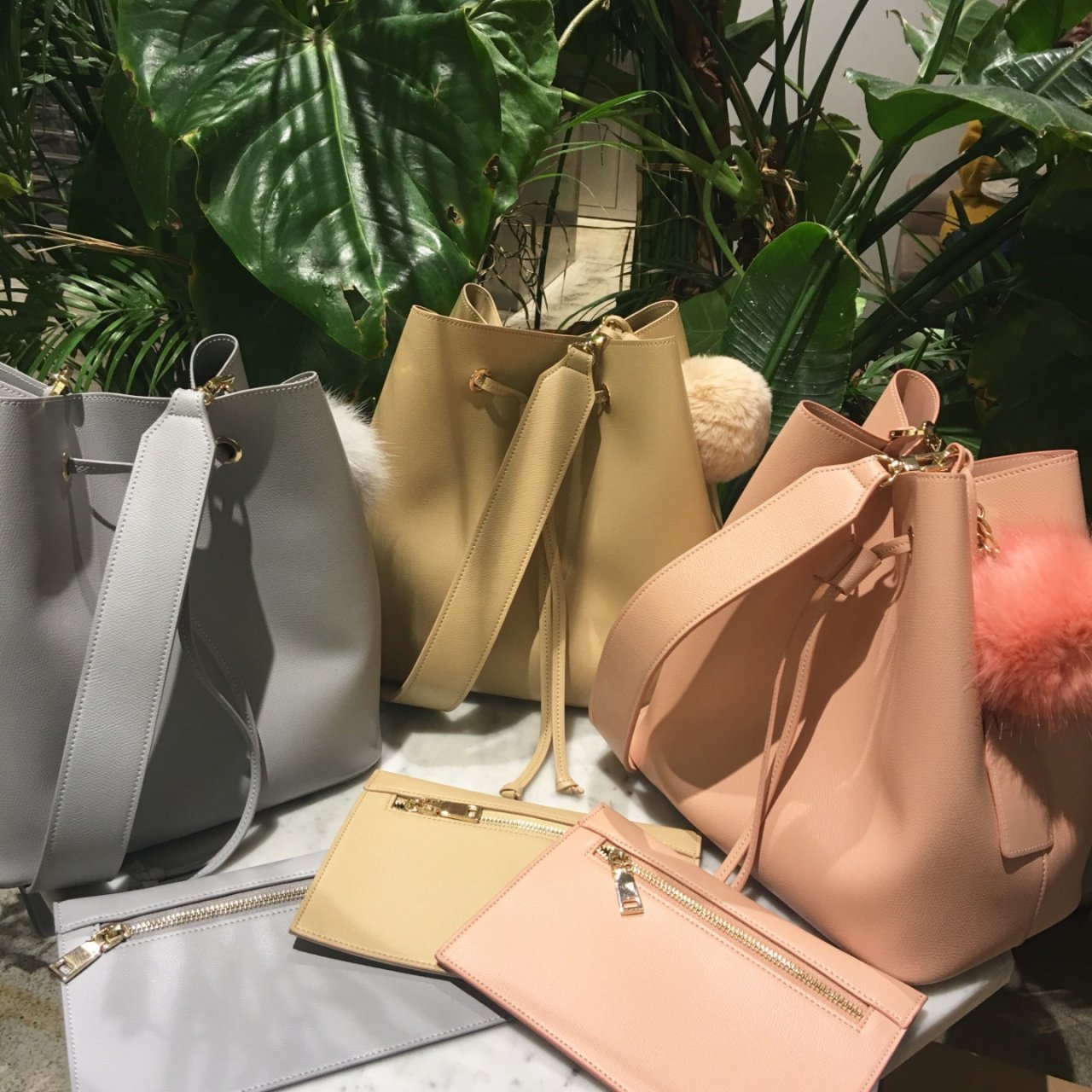 <b><p>5color maid of Absption Bucket Bag 가격대비짱</p></b><b><p>ボクジョリバケットバック5colorメイドドッキングコストちゃんデイリーバッグポーチ</p></b><br /><br /><p align='center'>