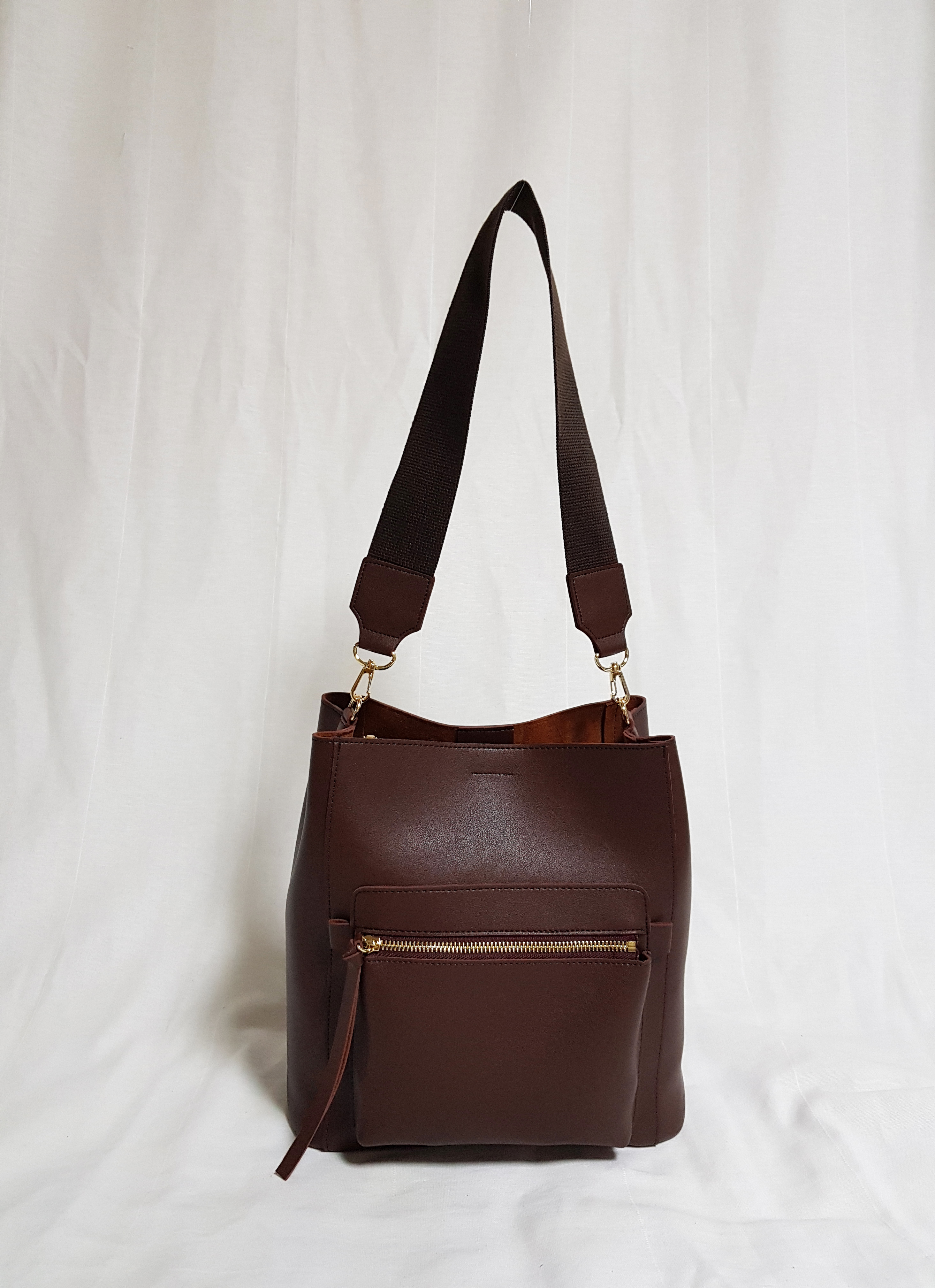 <b><p>Daily zipper pocket should bag color bu Hobo</p></b><b><p>デイリーファスナーポケットショルダーバッグ9色バケットバッグホーボーバッグオススメバッグ20代の女性</p></b><br /><br /><p align='center'>