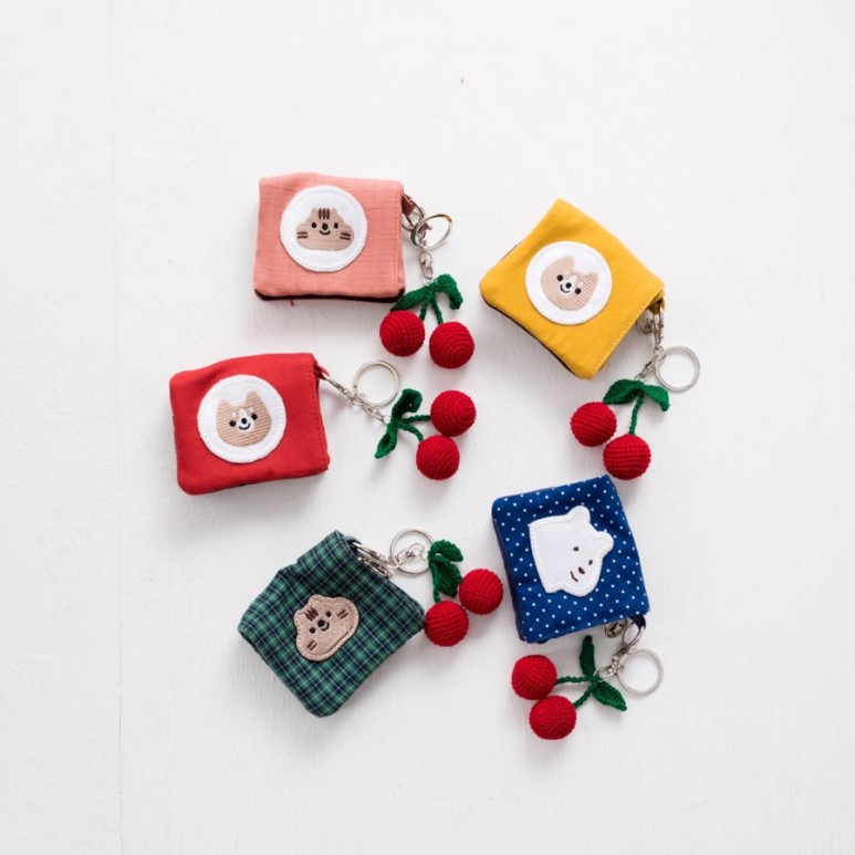Pomfom !! Cherry Keyring Christmas discount !! Vin