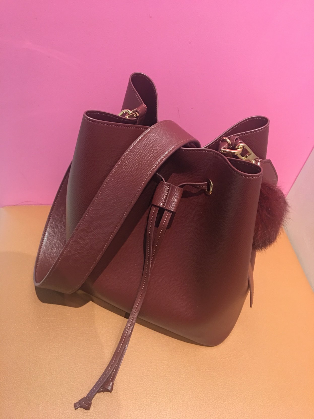 <b><p>5color maid of Absption Bucket Bag 가격대비짱</p></b><b><p>ボクジョリバケットバック5colorメイドドッキングコストちゃんデイリーバッグポーチ</p></b><br /><br /><p align='center'>