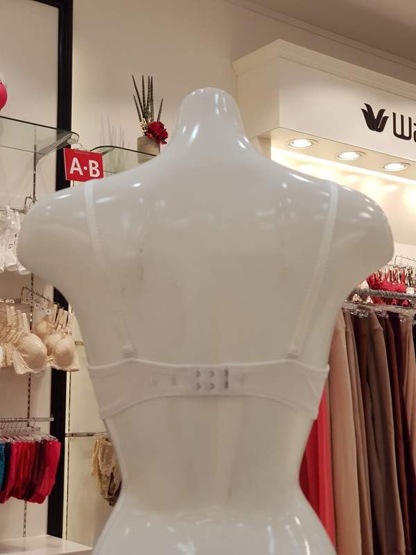 Wacoal Flower motif bra WBR1855 WH Sparkling and l