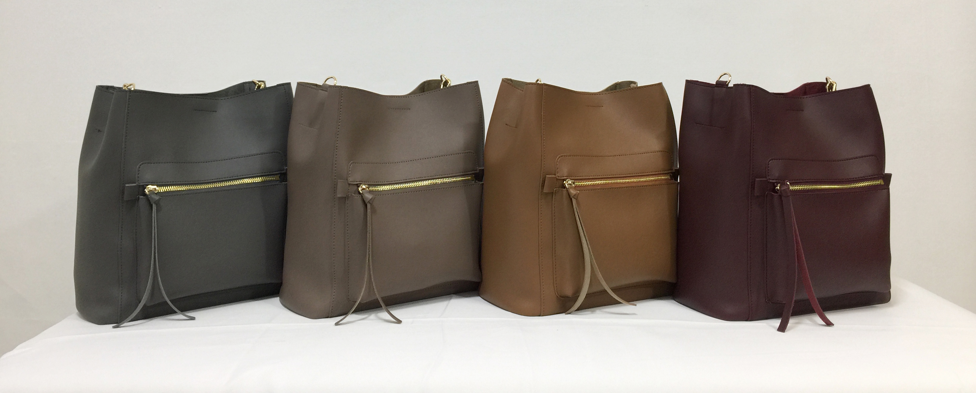 <b><p>Daily zipper pocket should bag color bu Hobo</p></b><b><p>デイリーファスナーポケットショルダーバッグ9色バケットバッグホーボーバッグオススメバッグ20代の女性</p></b><br /><br /><p align='center'>