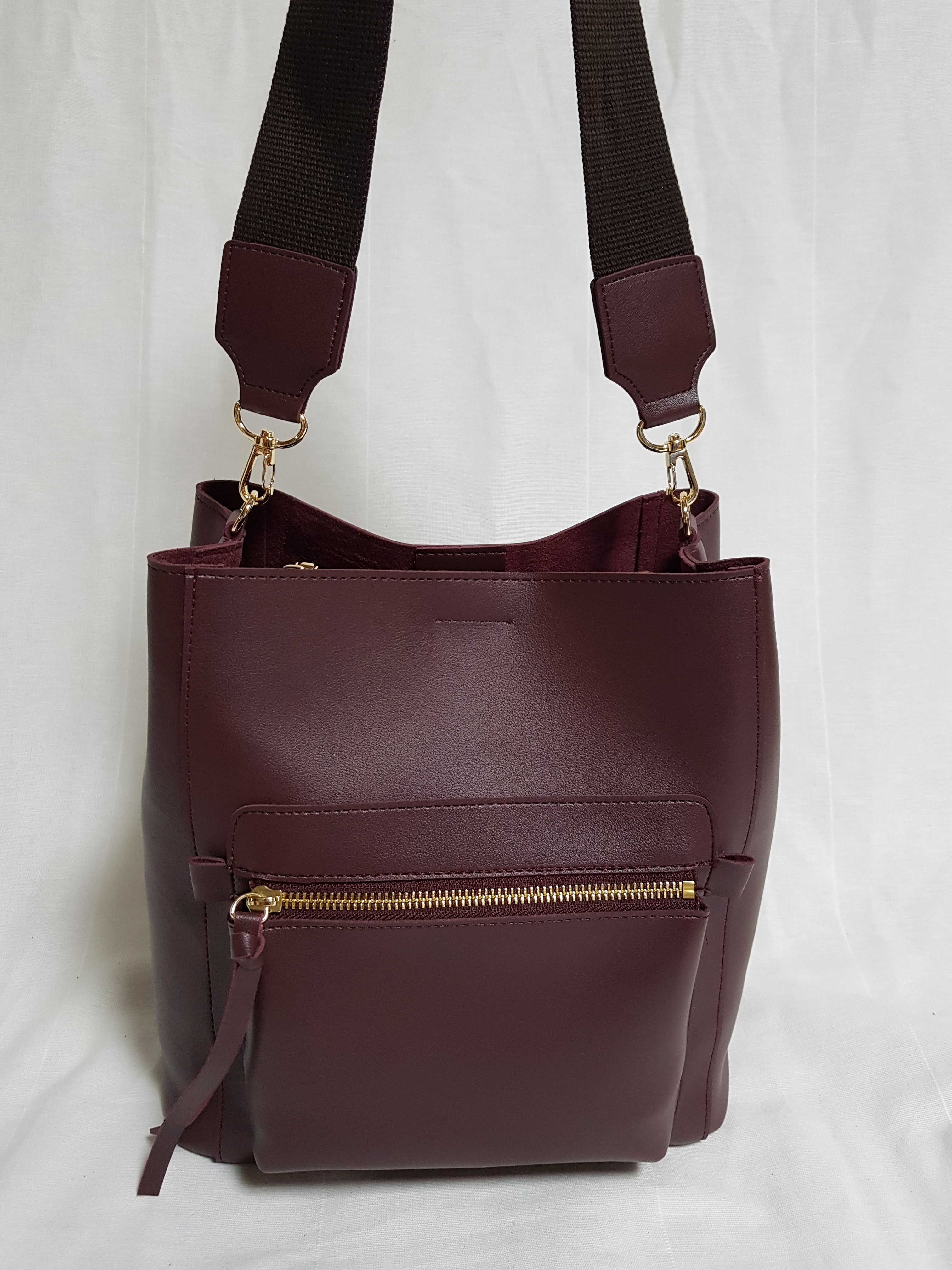 <b><p>Daily zipper pocket should bag color bu Hobo</p></b><b><p>デイリーファスナーポケットショルダーバッグ9色バケットバッグホーボーバッグオススメバッグ20代の女性</p></b><br /><br /><p align='center'>