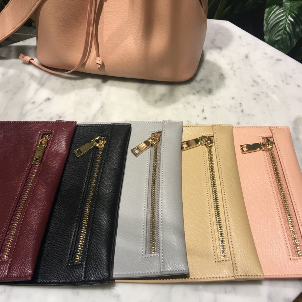 <b><p>5color maid of Absption Bucket Bag 가격대비짱</p></b><b><p>ボクジョリバケットバック5colorメイドドッキングコストちゃんデイリーバッグポーチ</p></b><br /><br /><p align='center'>