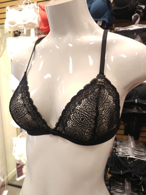 Etam Black Lace No Wire Bracket 6485775 05 Lovely 