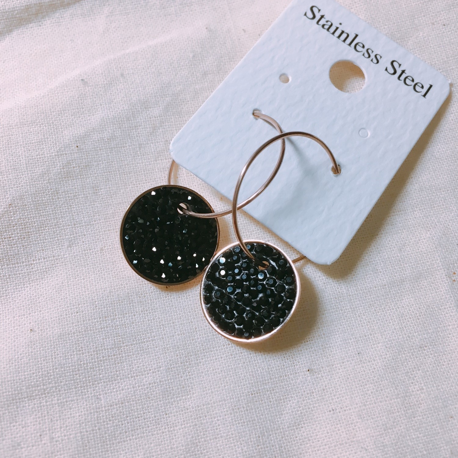 Luce Surge Black Stone Earrings LKJ0893 Date Look 