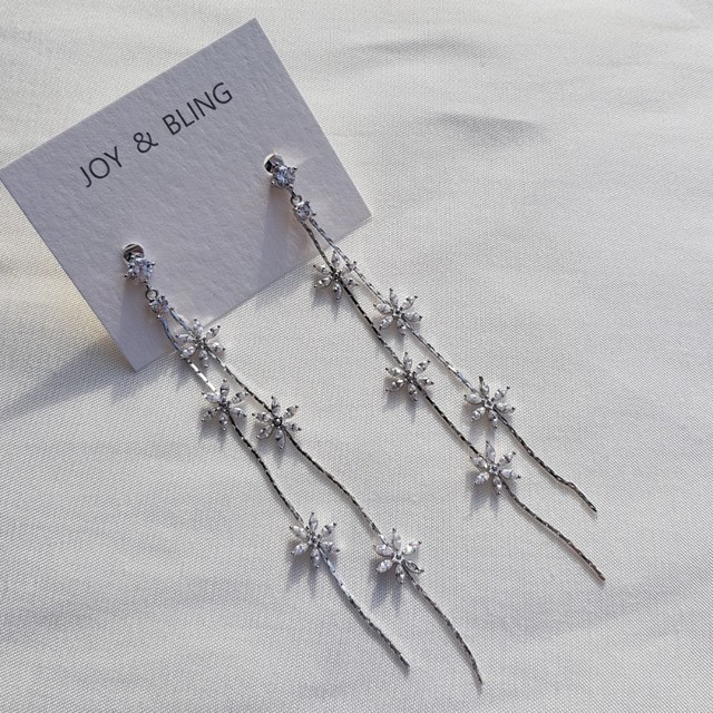 Snow Flower Line Drop Earrings Twenties Crystal Go