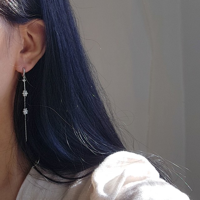 Snow Flower Line Drop Earrings Twenties Crystal Go