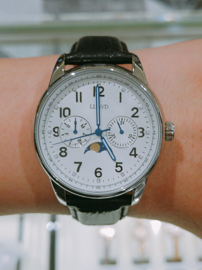 <b><p>Lloyd Moon Phase leather For men cck LL1M15903</p></b><b><p>ロイド ムーンフェイズ レザー 男性用 時計 LL1M15903</p></b><br /><br /><p align='center'>