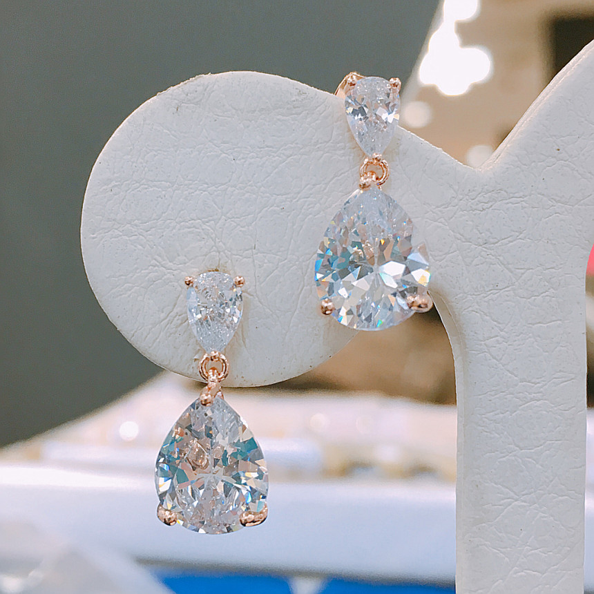 Luce Sweet Earrings LKJ0929 Date Look Stylish Wome