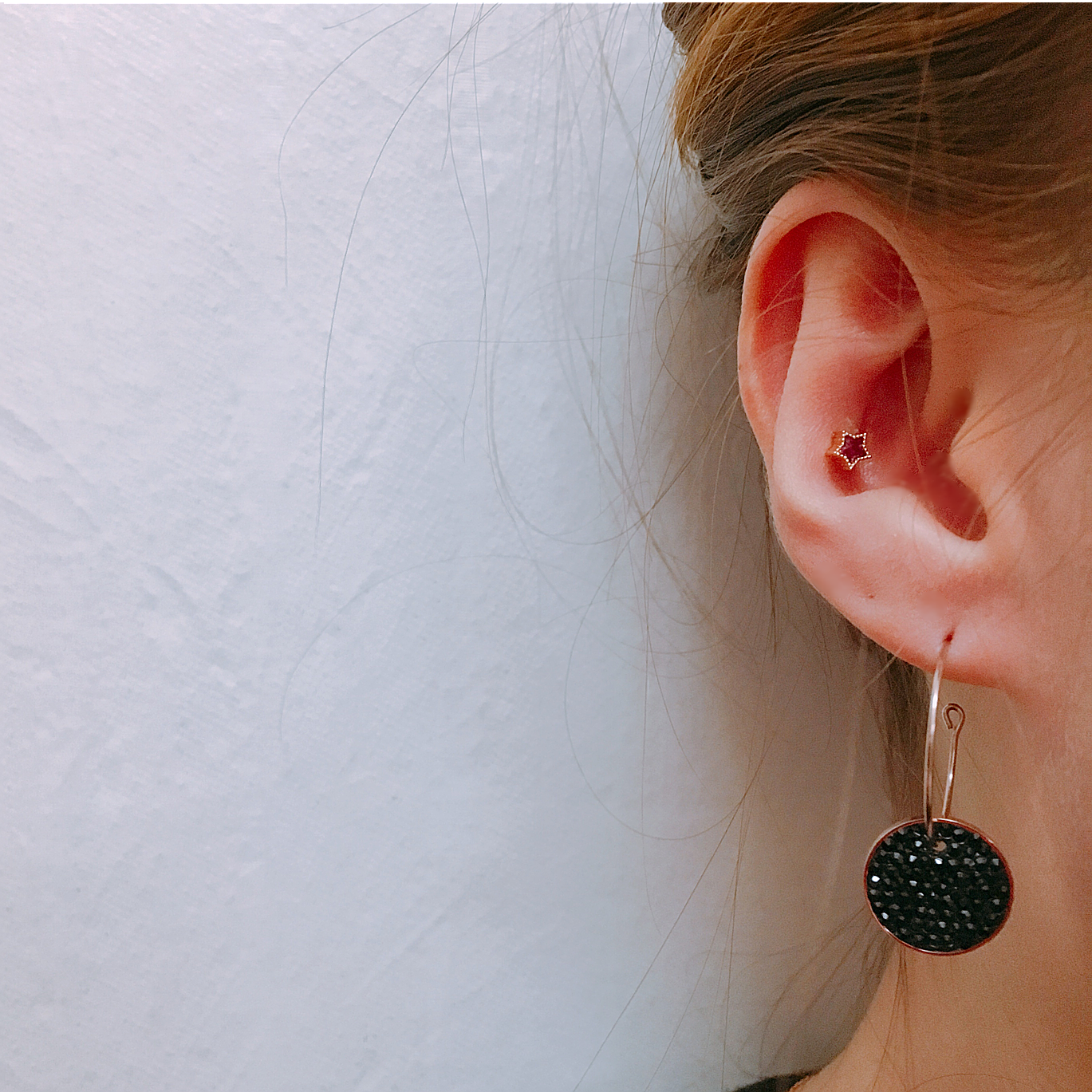 Luce Surge Black Stone Earrings LKJ0893 Date Look 