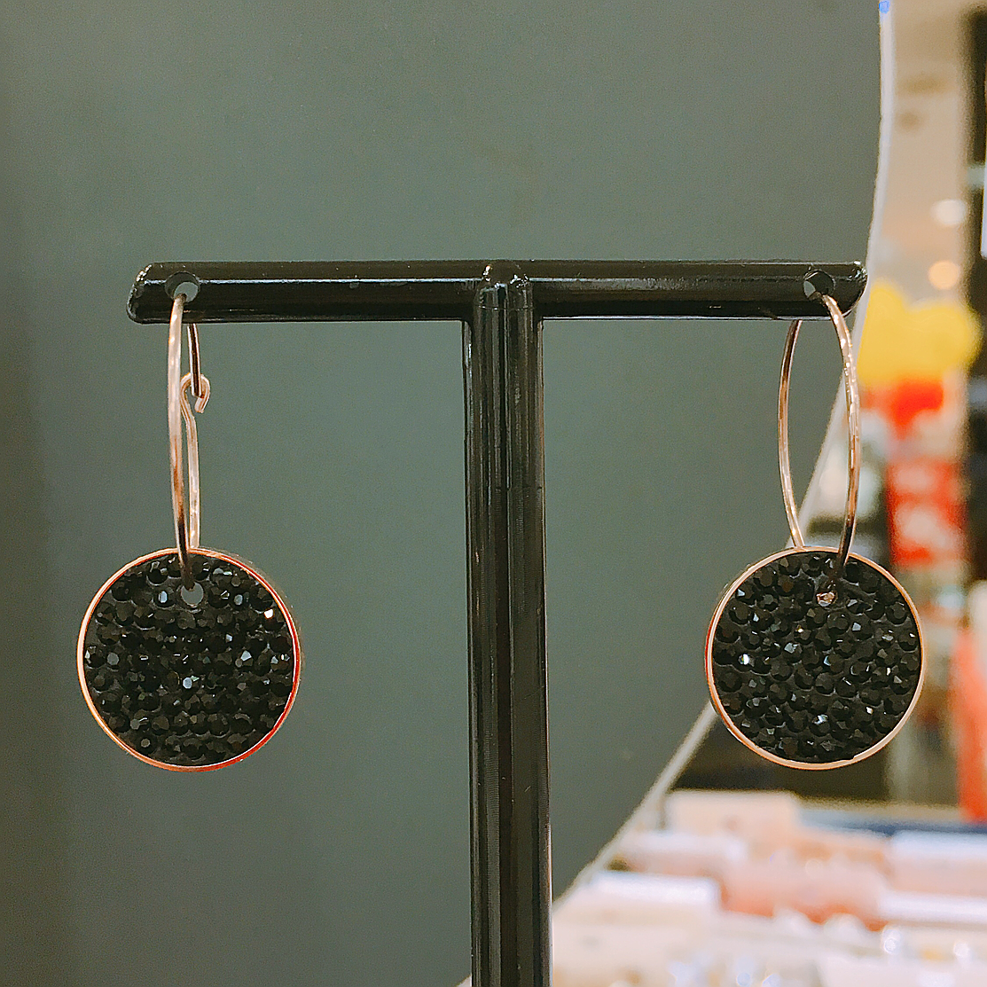 Luce Surge Black Stone Earrings LKJ0893 Date Look 