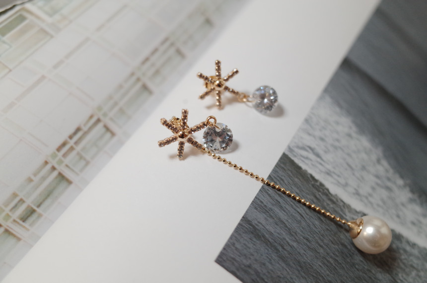 XOXO Merry Christmas Pearl Earrings Stylish Chic U
