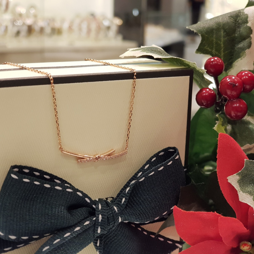 Lloyd 14 Knot Ribbon Integral Necklace LNN17215G P