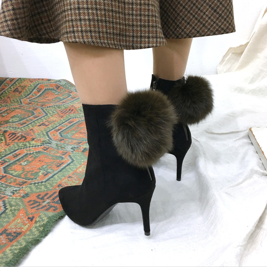 Black Heart Fox Pera Cherry Drop Keyring Pom-Form 