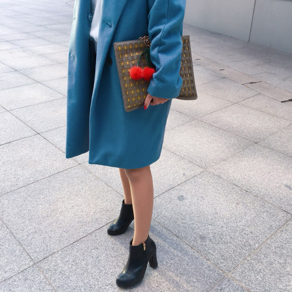 Black Heart Fox Pera Cherry Drop Keyring Pom-Form 