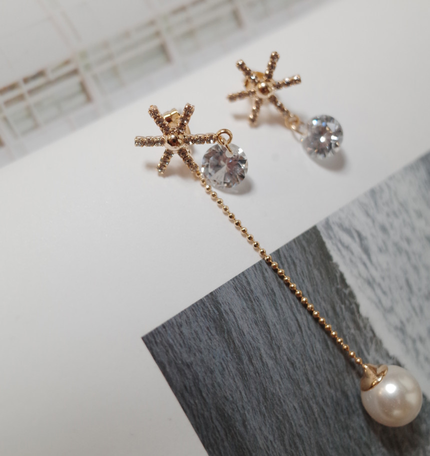 XOXO Merry Christmas Pearl Earrings Stylish Chic U