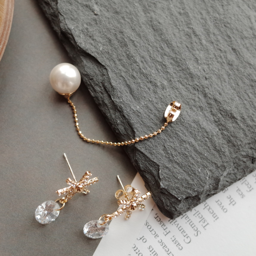 XOXO Merry Christmas Pearl Earrings Stylish Chic U