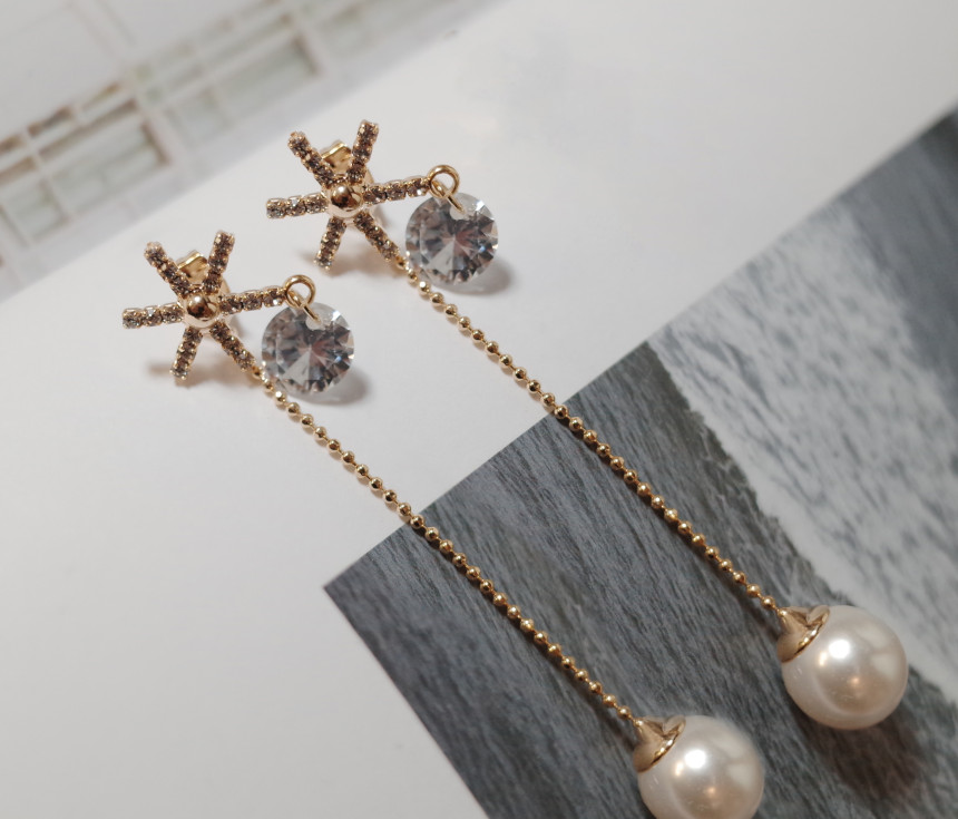 XOXO Merry Christmas Pearl Earrings Stylish Chic U