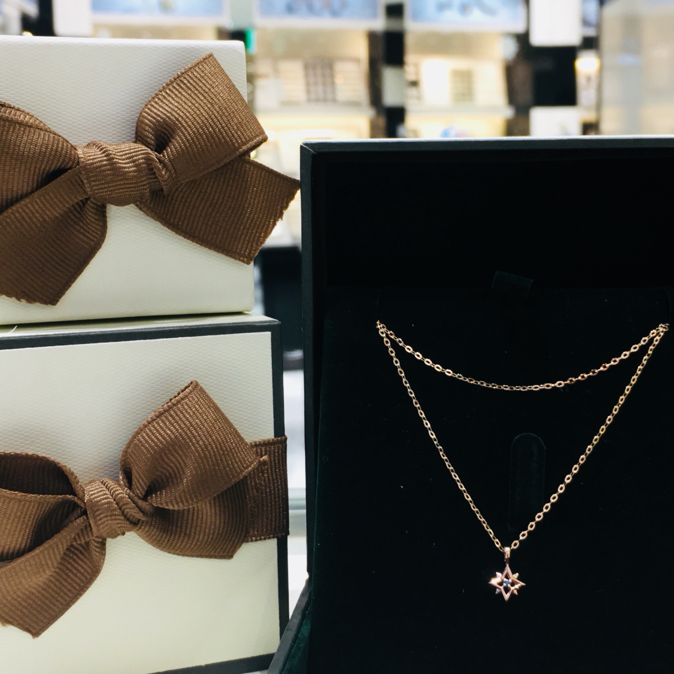 Lloyd Blue DIA Cross Necklace LNF17027D Christmas 