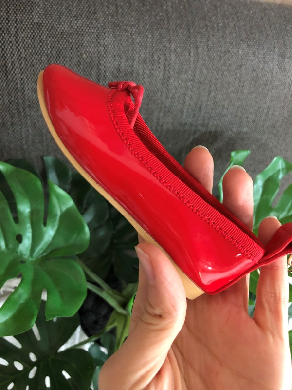 Flat Shoes Keyring Classic Key Holder Easy gift Vi