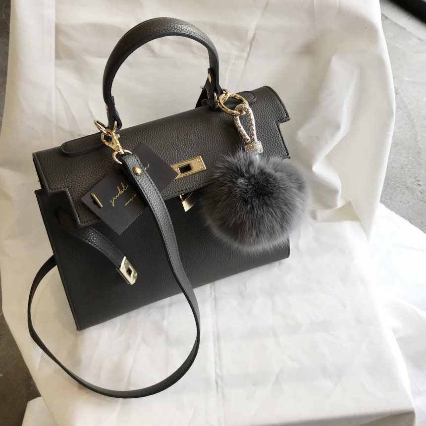 High Quality Cubic Mink Keyring 4COL Real Holder P