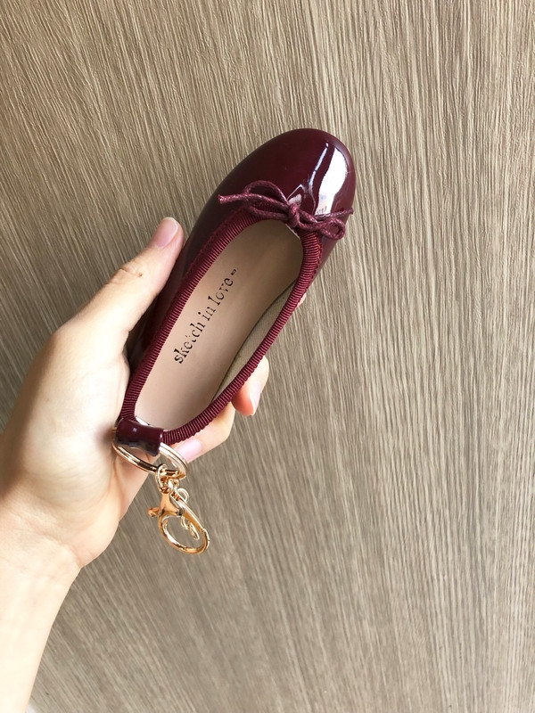 Flat Shoes Keyring Classic Key Holder Easy gift Vi