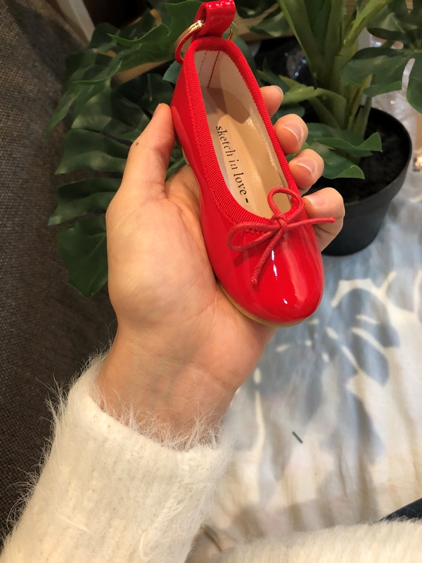 Flat Shoes Keyring Classic Key Holder Easy gift Vi