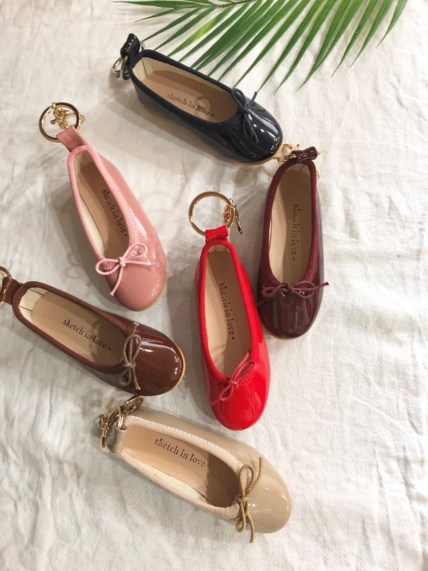 Flat Shoes Keyring Classic Key Holder Easy gift Vi