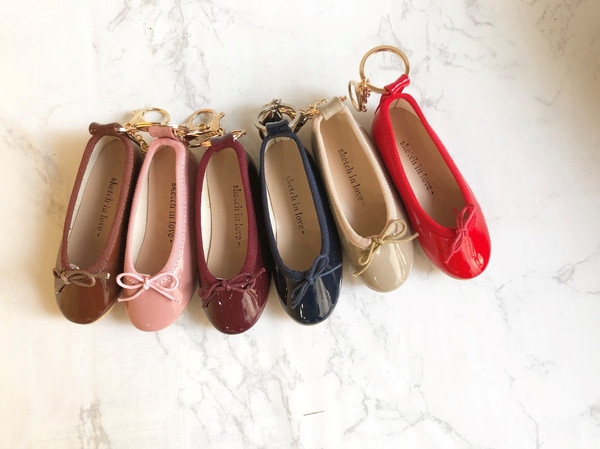 Flat Shoes Keyring Classic Key Holder Easy gift Vi