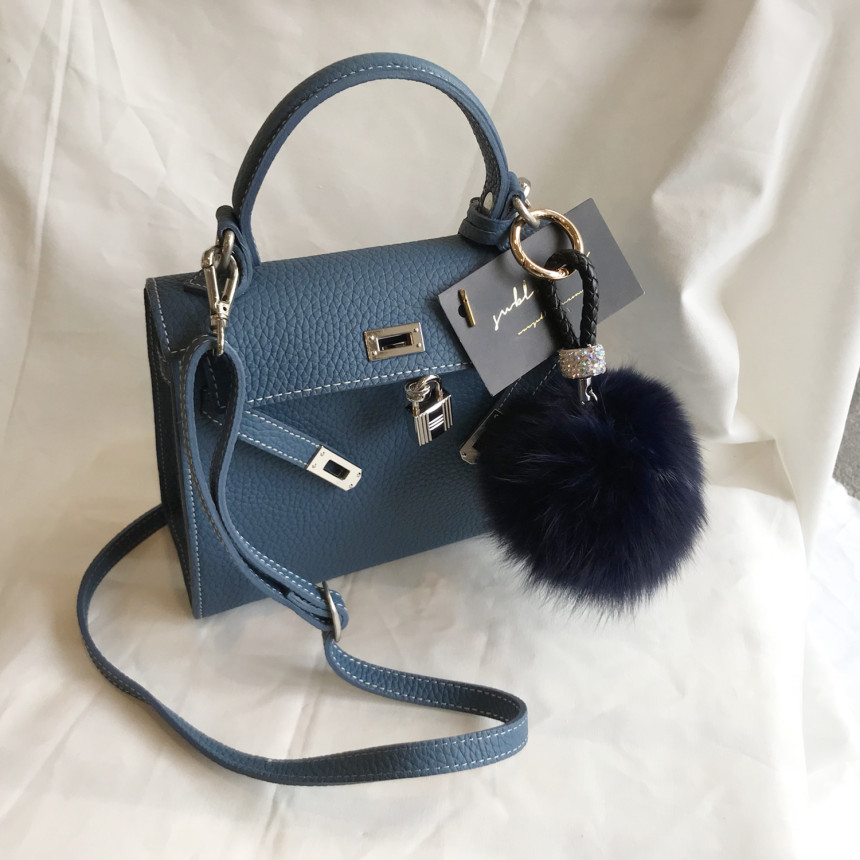 High Quality Cubic Mink Keyring 4COL Real Holder P