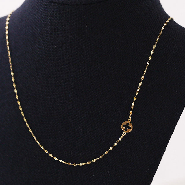 Christmas gift gold necklace women in their 20s 14